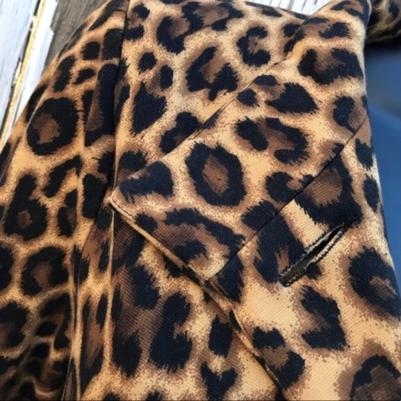 Women's WD.NY Mid Length Leopard Large Button - Picture 3 of 6